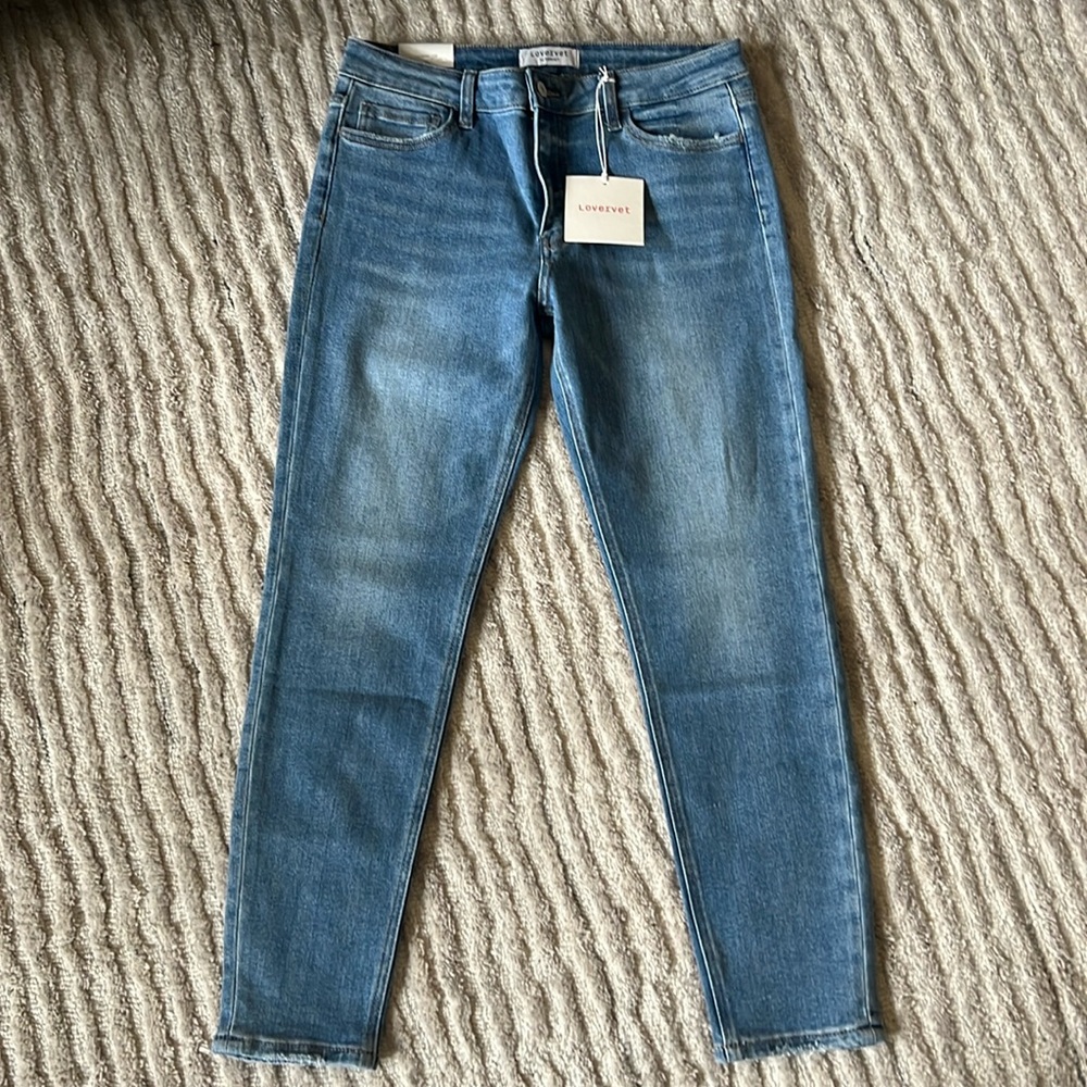 Lovervet by Vervet mid rise ankle skinny jeans, 32/15. Run slightly undersized.